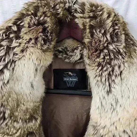 Wild Instinct Faux Fur Vest Jacket Nordstroms Medium Brown - Picture 3 of 6